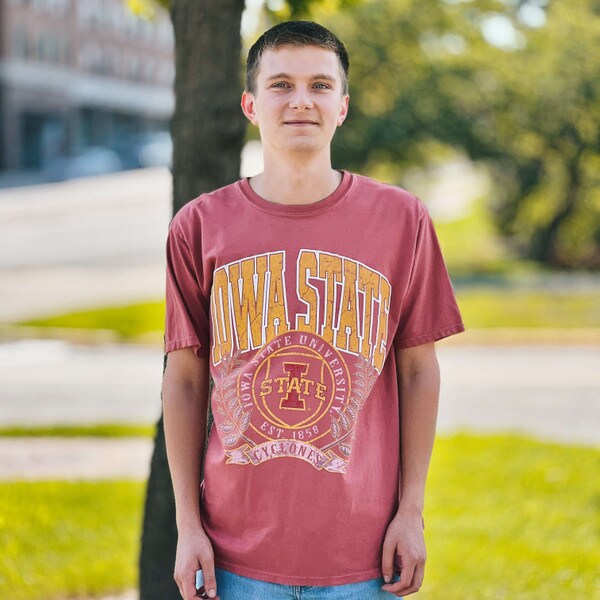 Blue 84 I-State Oversized Graphic Cardinal Short Sleeve T-Shirt